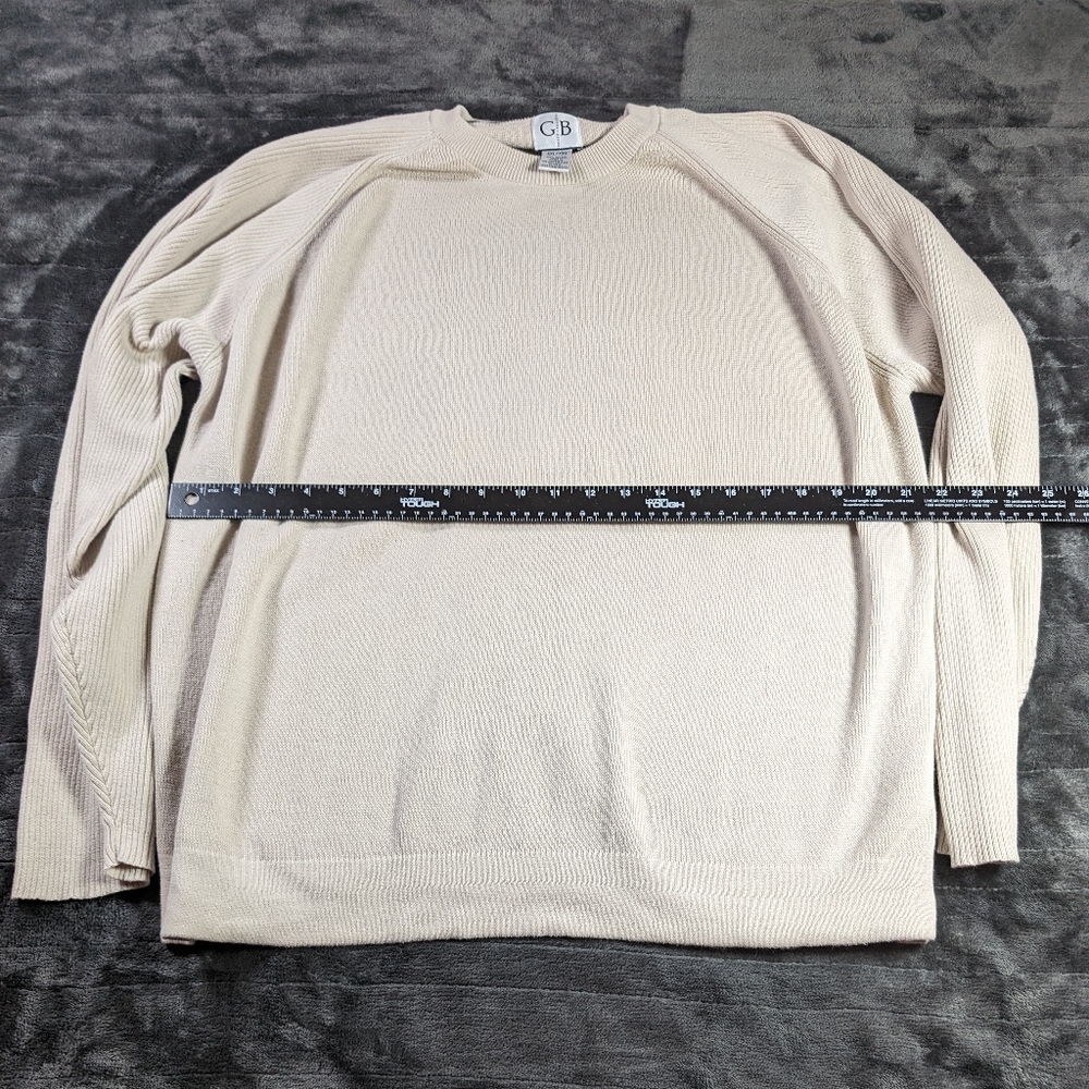 Geoffrey Beene Crewneck sweater
